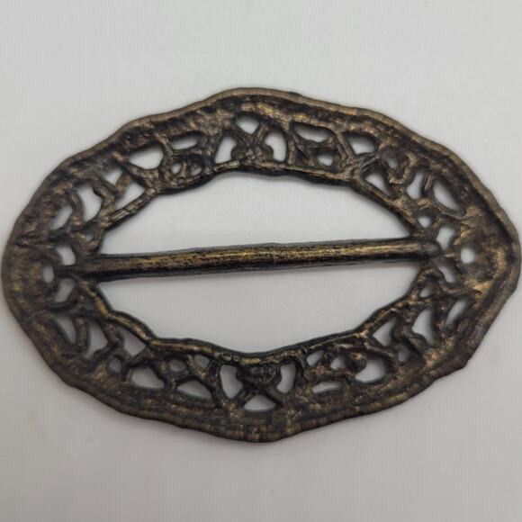 Victorian Scrollwork Buckle Gold‎ Tone Burnished Antique Accent Romantic Style